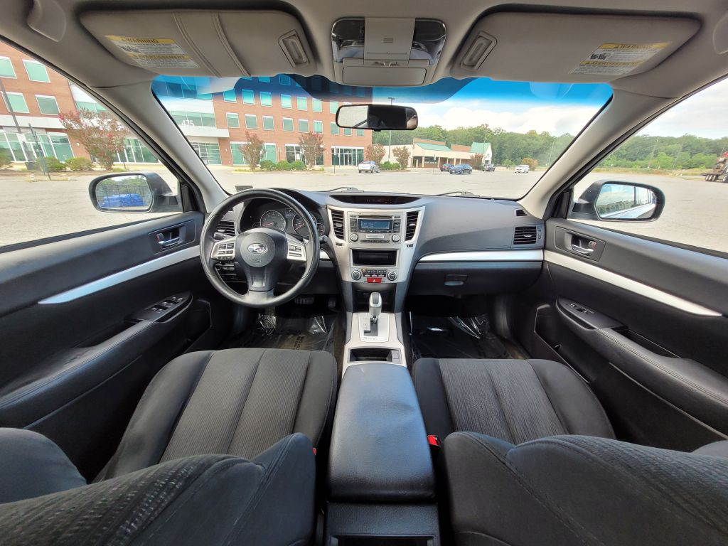 Photo 11 of this SUBARU LEGACY