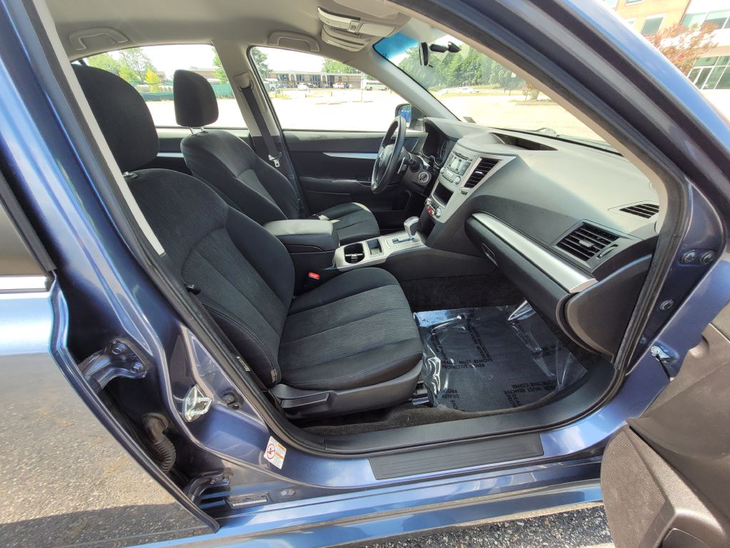 Photo 13 of this SUBARU LEGACY