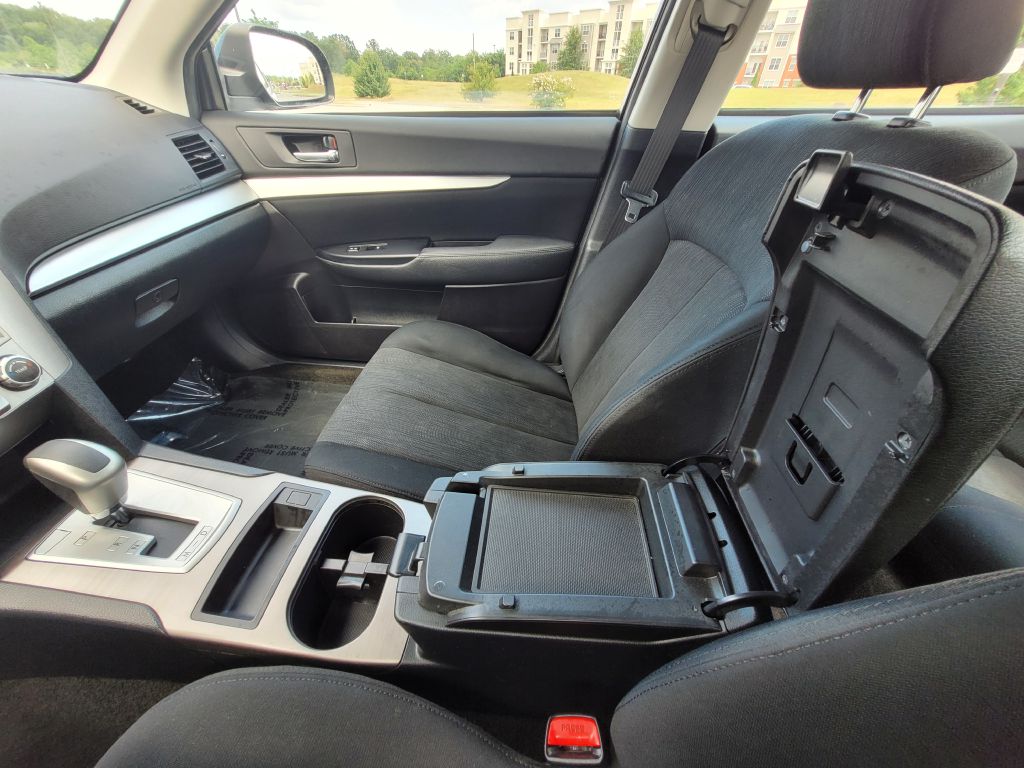 Photo 19 of this SUBARU LEGACY