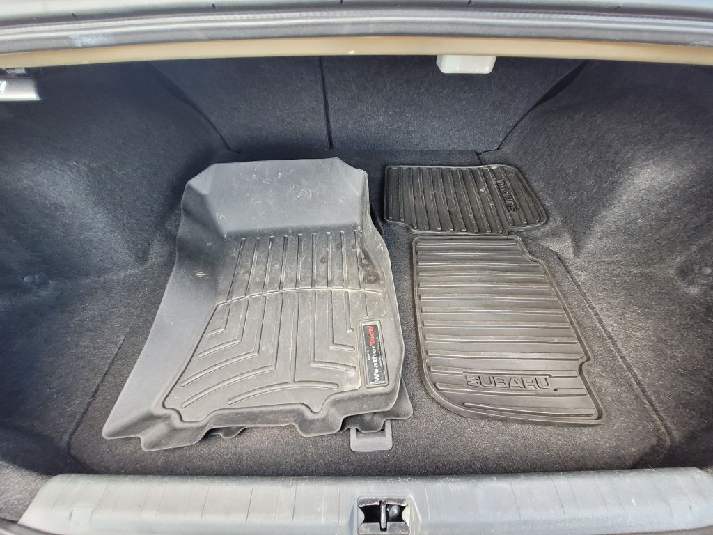 Photo 22 of this SUBARU LEGACY