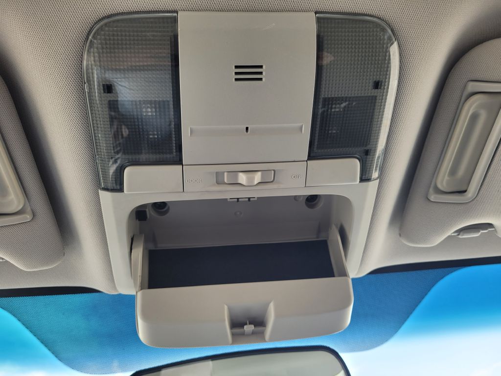 Photo 26 of this SUBARU LEGACY
