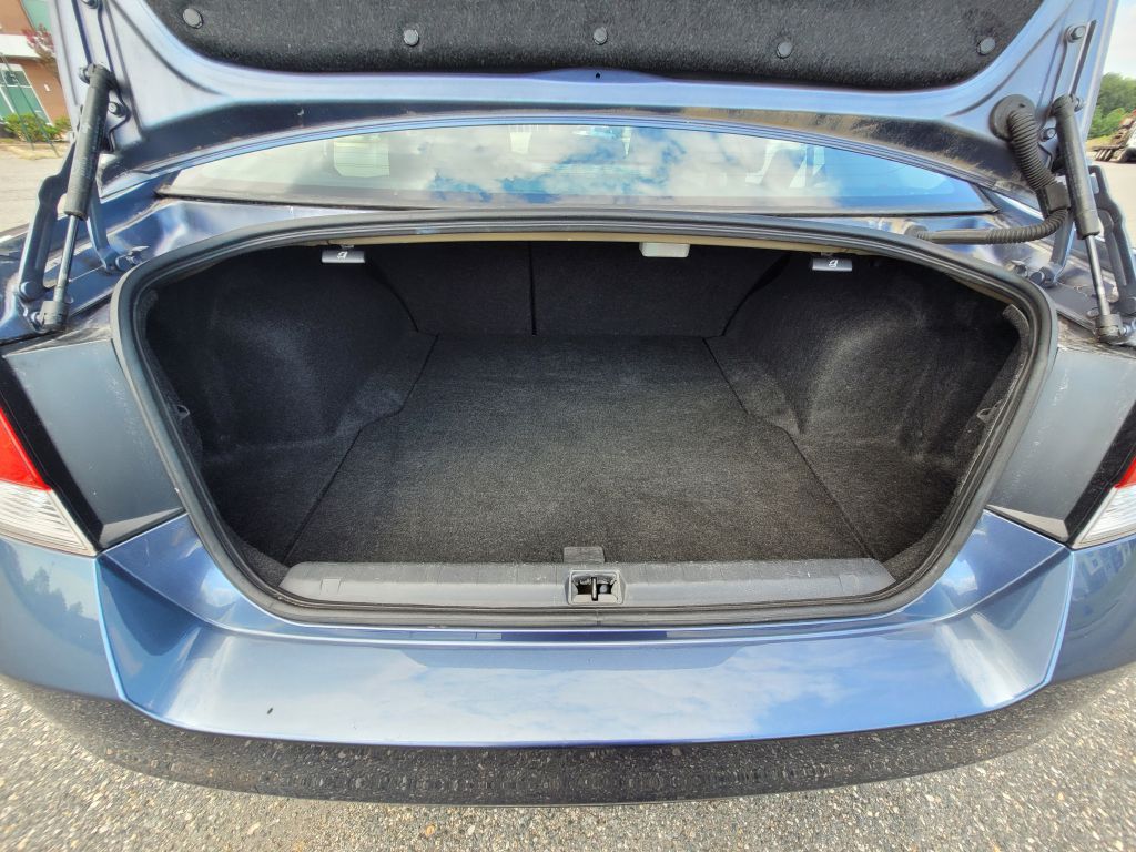 Photo 36 of this SUBARU LEGACY