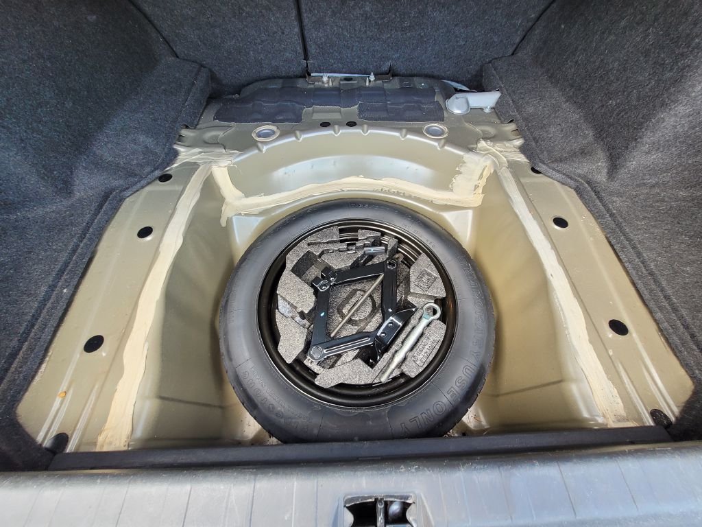 Photo 37 of this SUBARU LEGACY