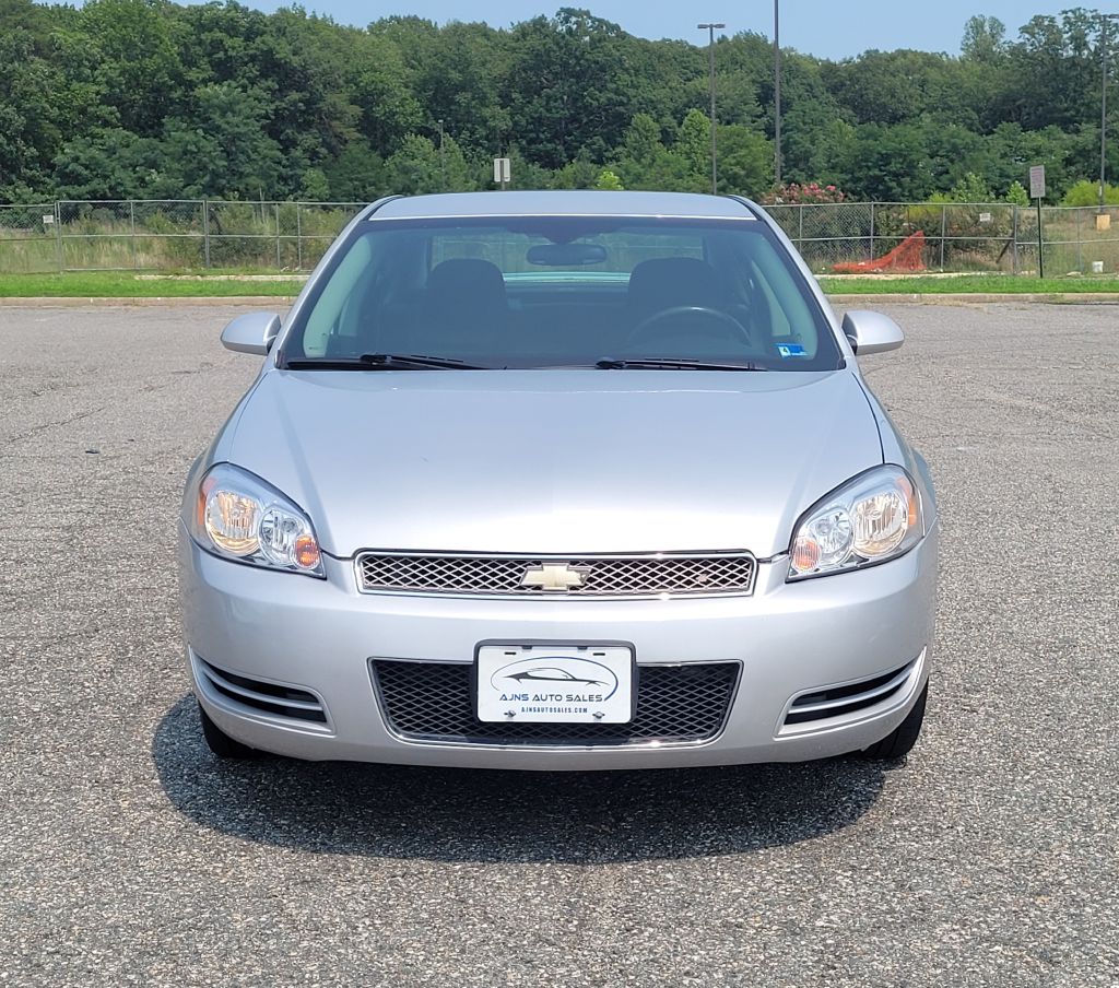 Photo 6 of this CHEVROLET IMPALA