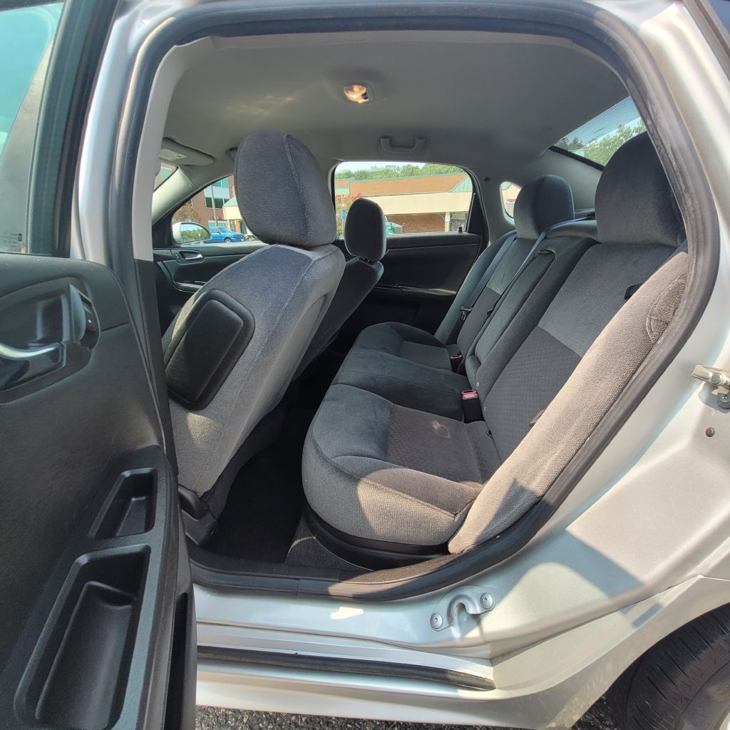 Photo 21 of this CHEVROLET IMPALA