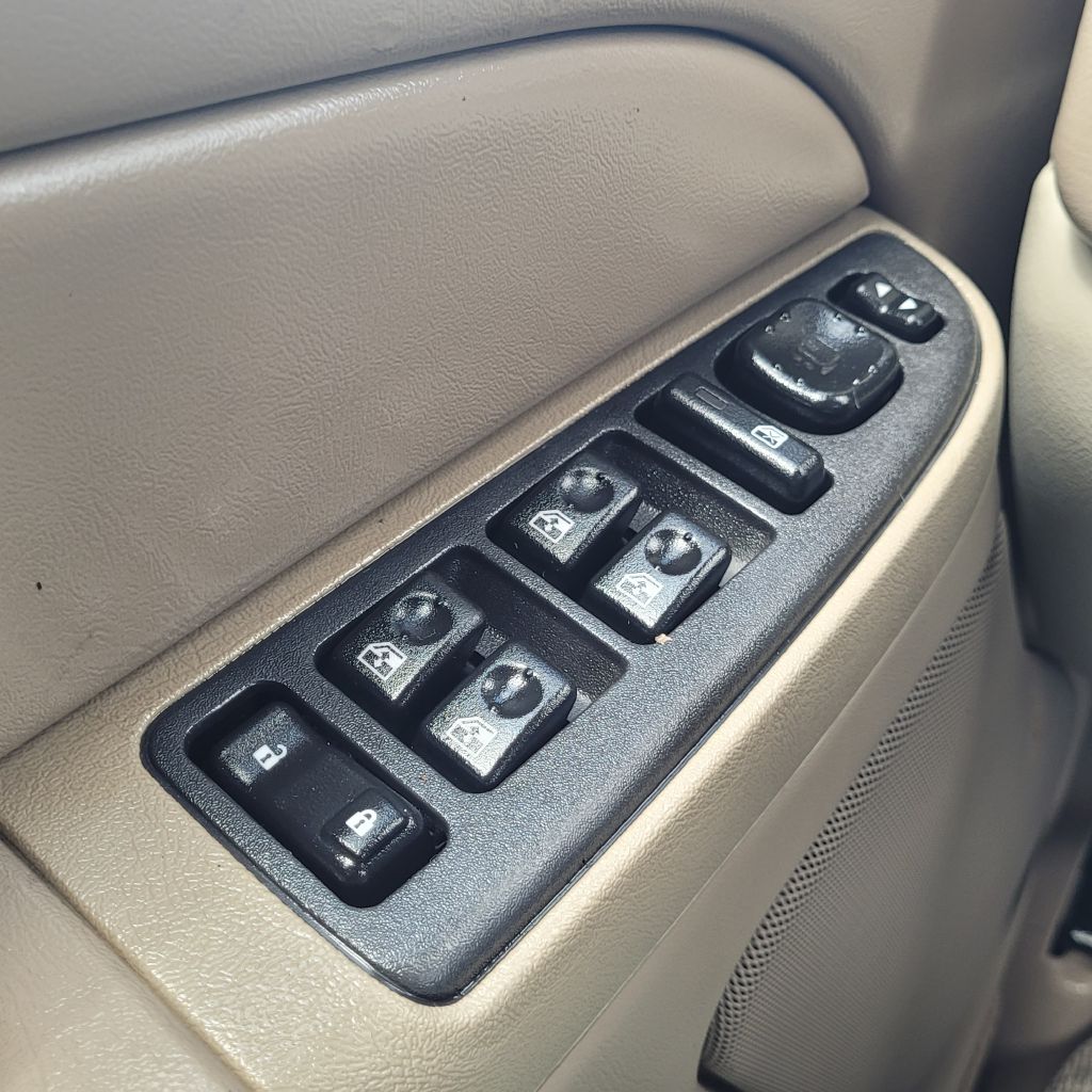 Photo 11 of this CHEVROLET TAHOE