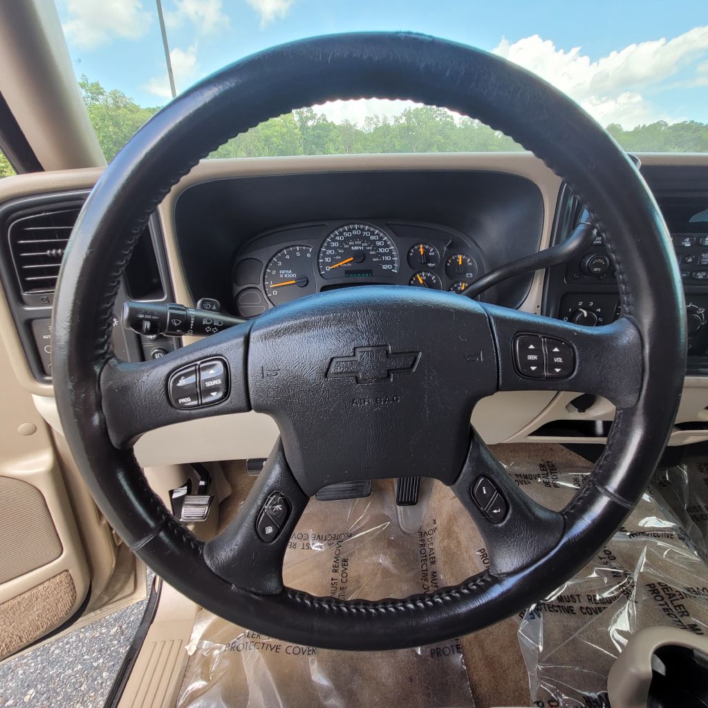 Photo 13 of this CHEVROLET TAHOE