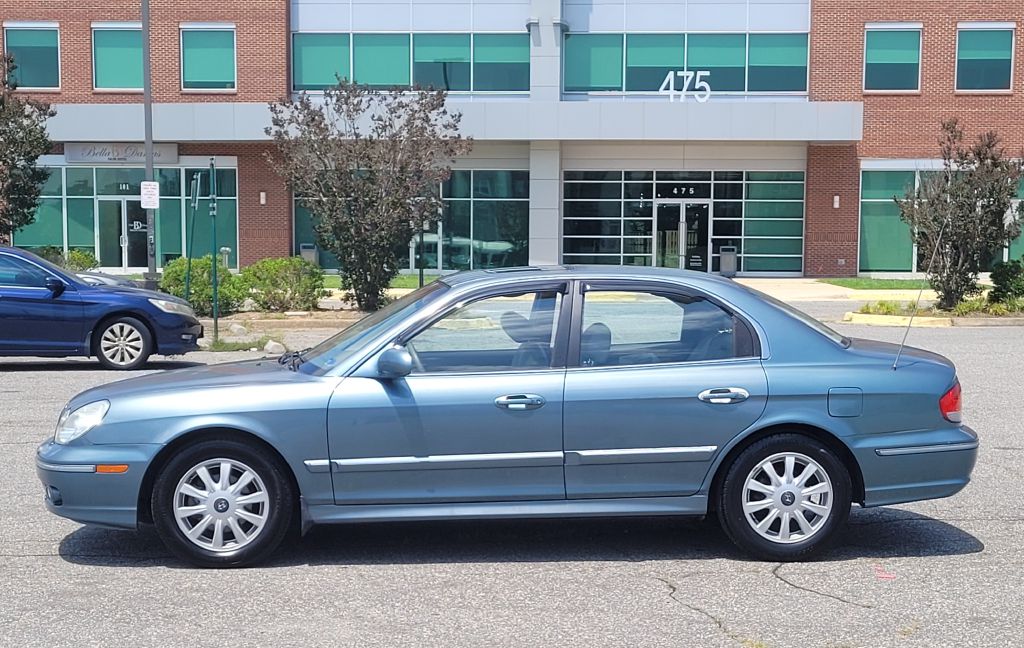 Photo 2 of this HYUNDAI SONATA