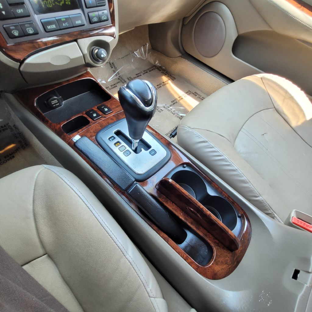 Photo 25 of this HYUNDAI SONATA