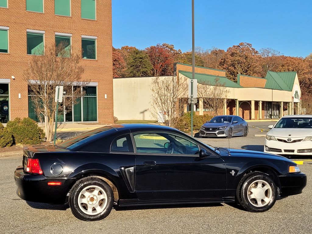 Photo 5 of this FORD MUSTANG