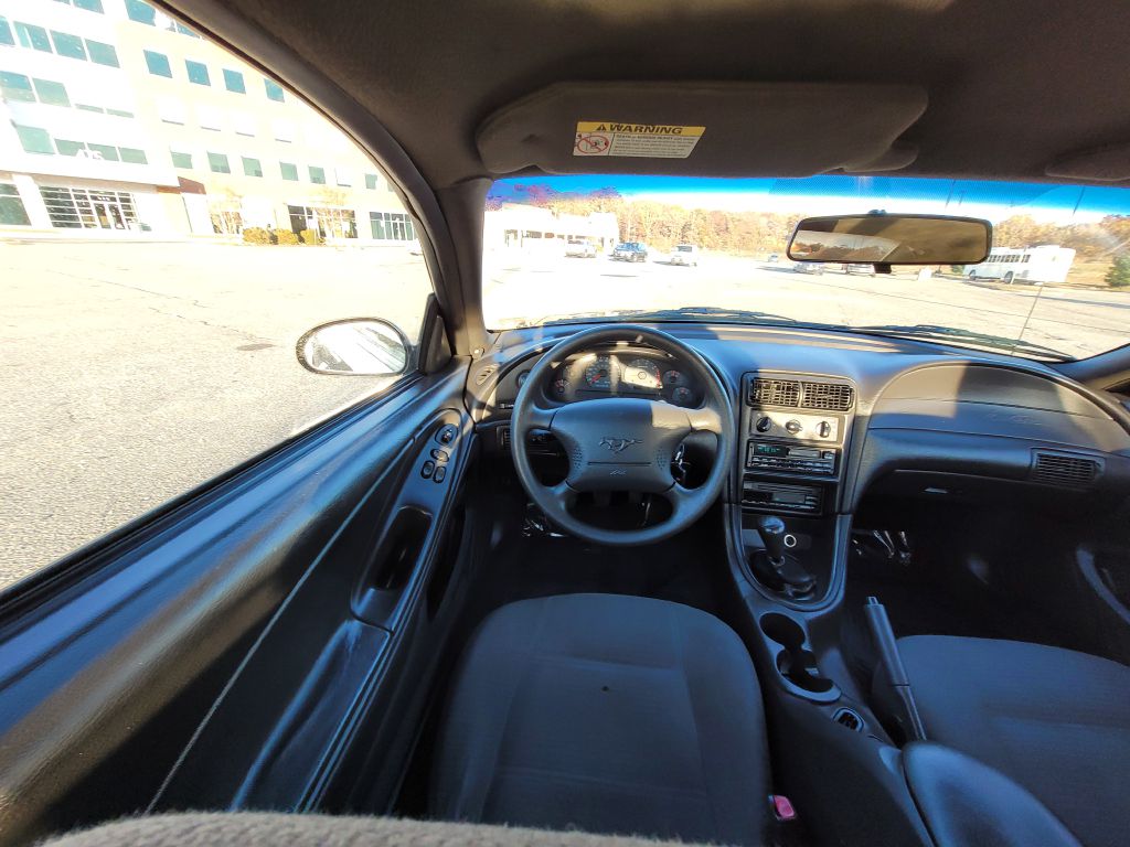 Photo 34 of this FORD MUSTANG