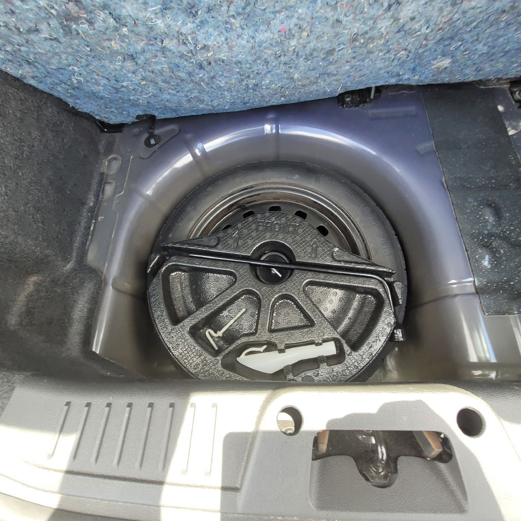 Photo 34 of this FORD FIESTA