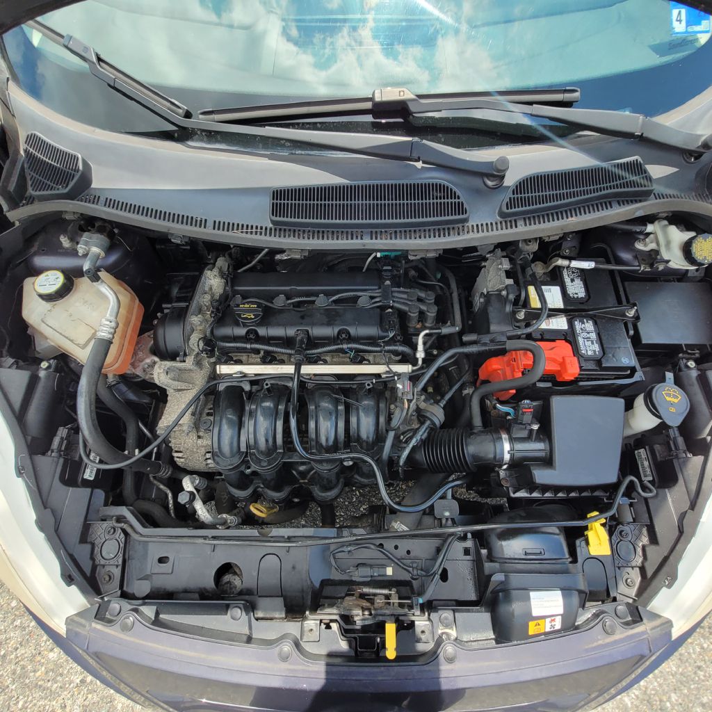 Photo 40 of this FORD FIESTA