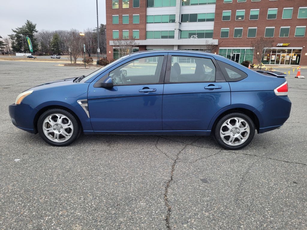 Photo 2 of this FORD FOCUS