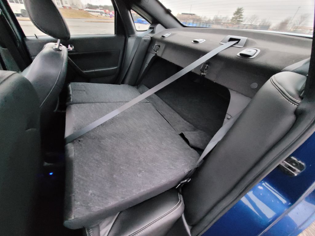 Photo 11 of this FORD FOCUS