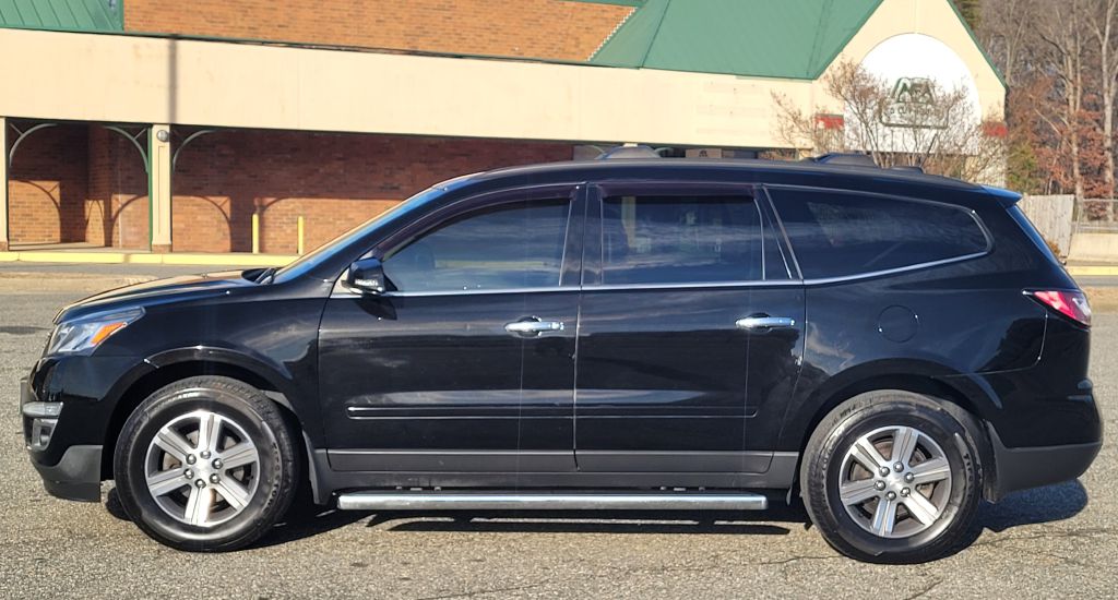 Photo 5 of this CHEVROLET TRAVERSE