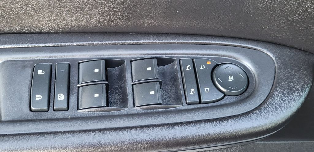Photo 15 of this CHEVROLET TRAVERSE