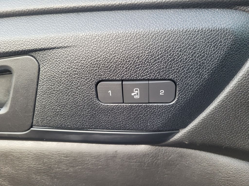 Photo 22 of this CHEVROLET TRAVERSE
