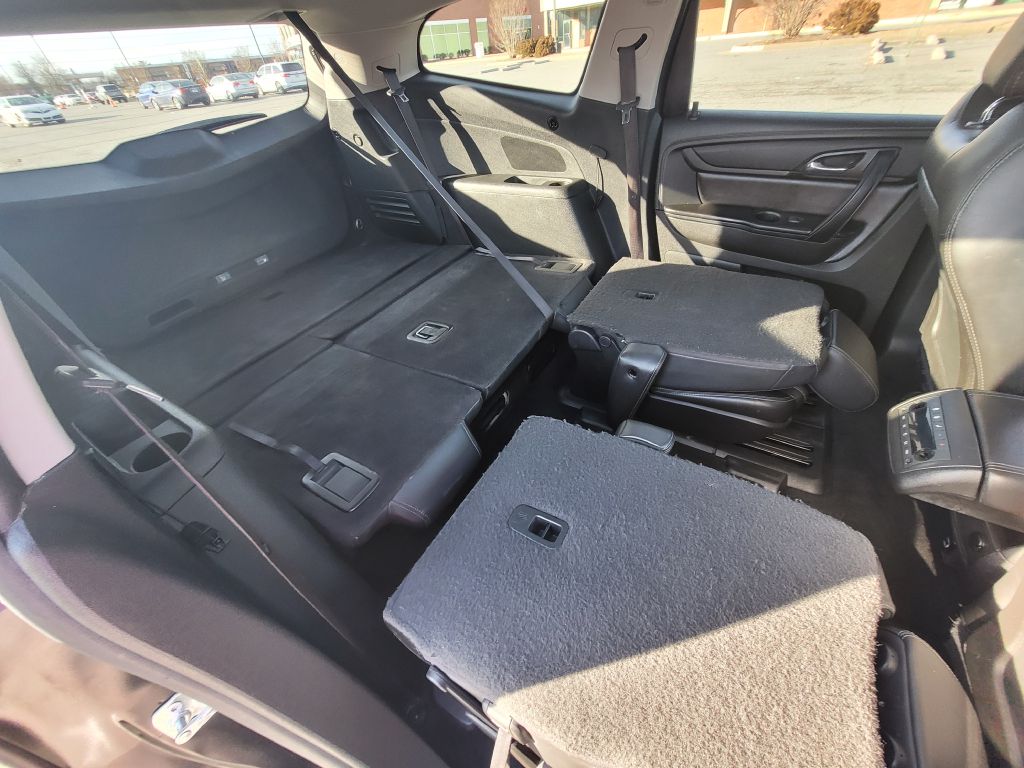 Photo 30 of this CHEVROLET TRAVERSE