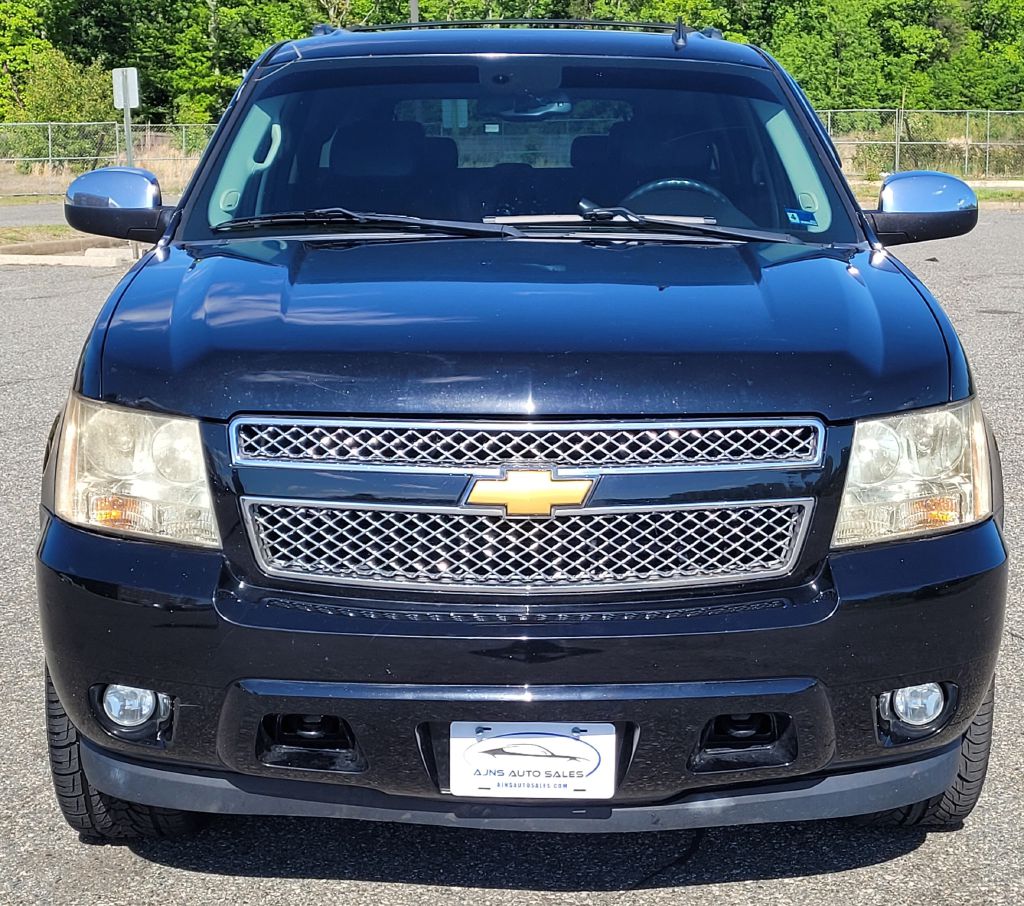 Photo 6 of this CHEVROLET SUBURBAN
