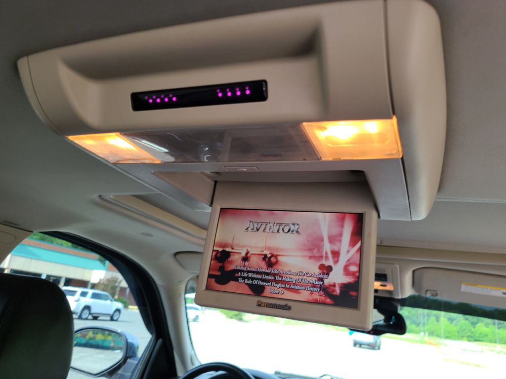 Photo 11 of this CHEVROLET SUBURBAN