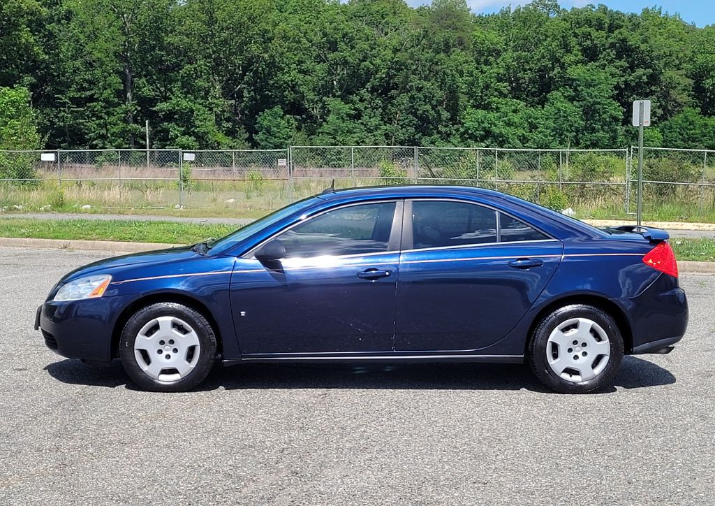 Photo 2 of this PONTIAC G6