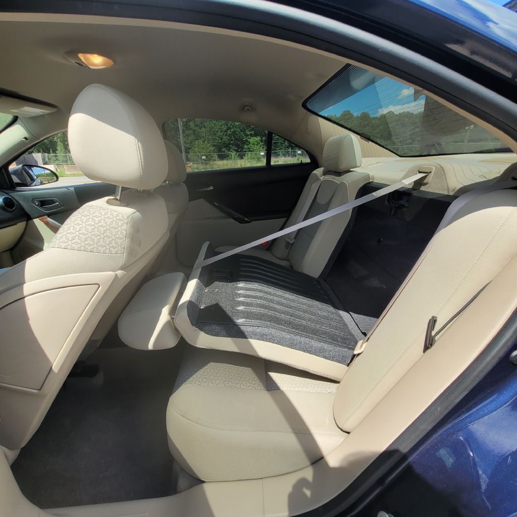Photo 9 of this PONTIAC G6