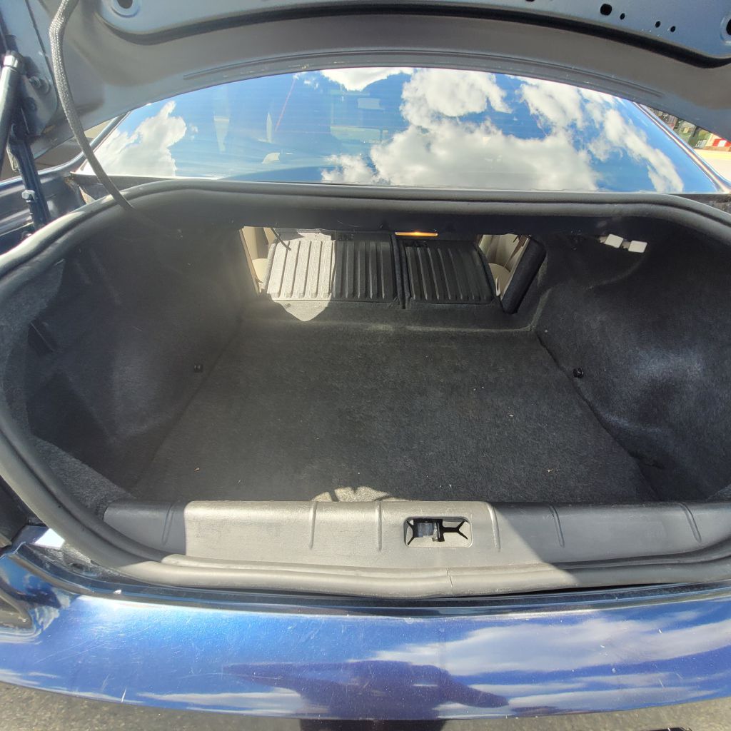 Photo 12 of this PONTIAC G6