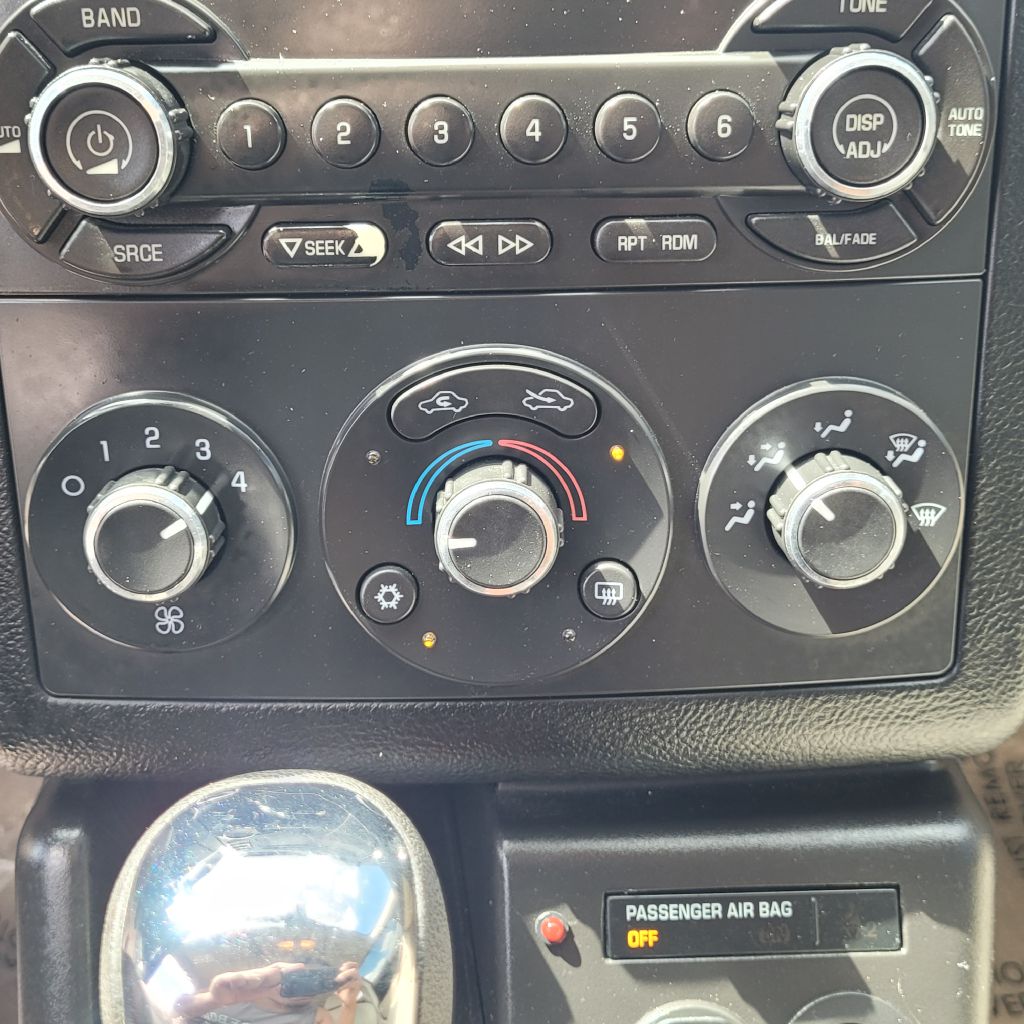 Photo 19 of this PONTIAC G6