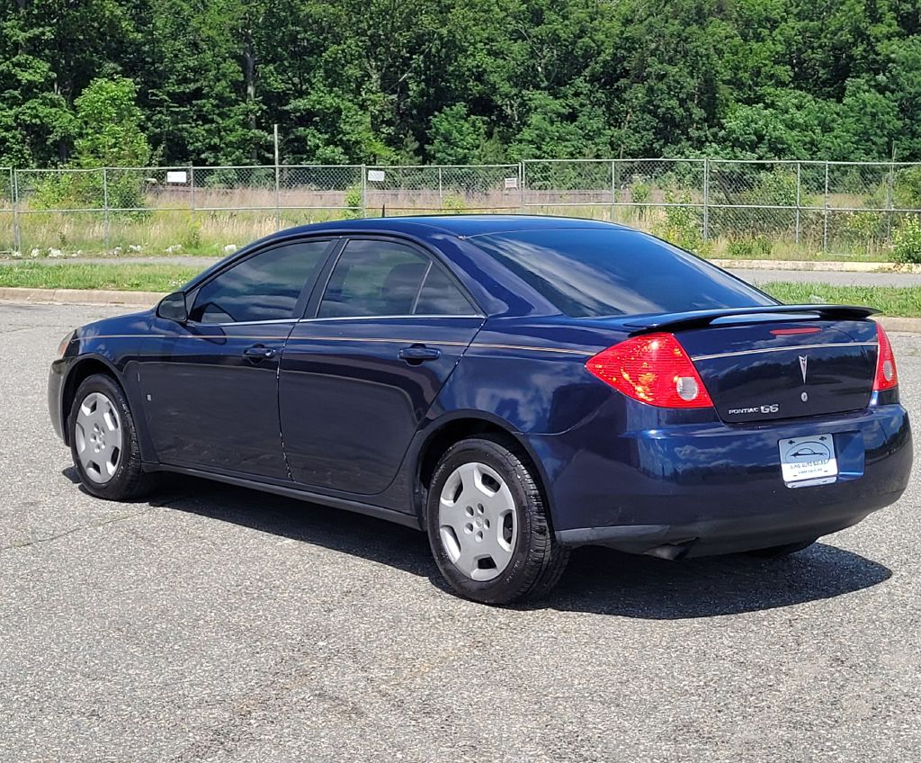 Photo 30 of this PONTIAC G6