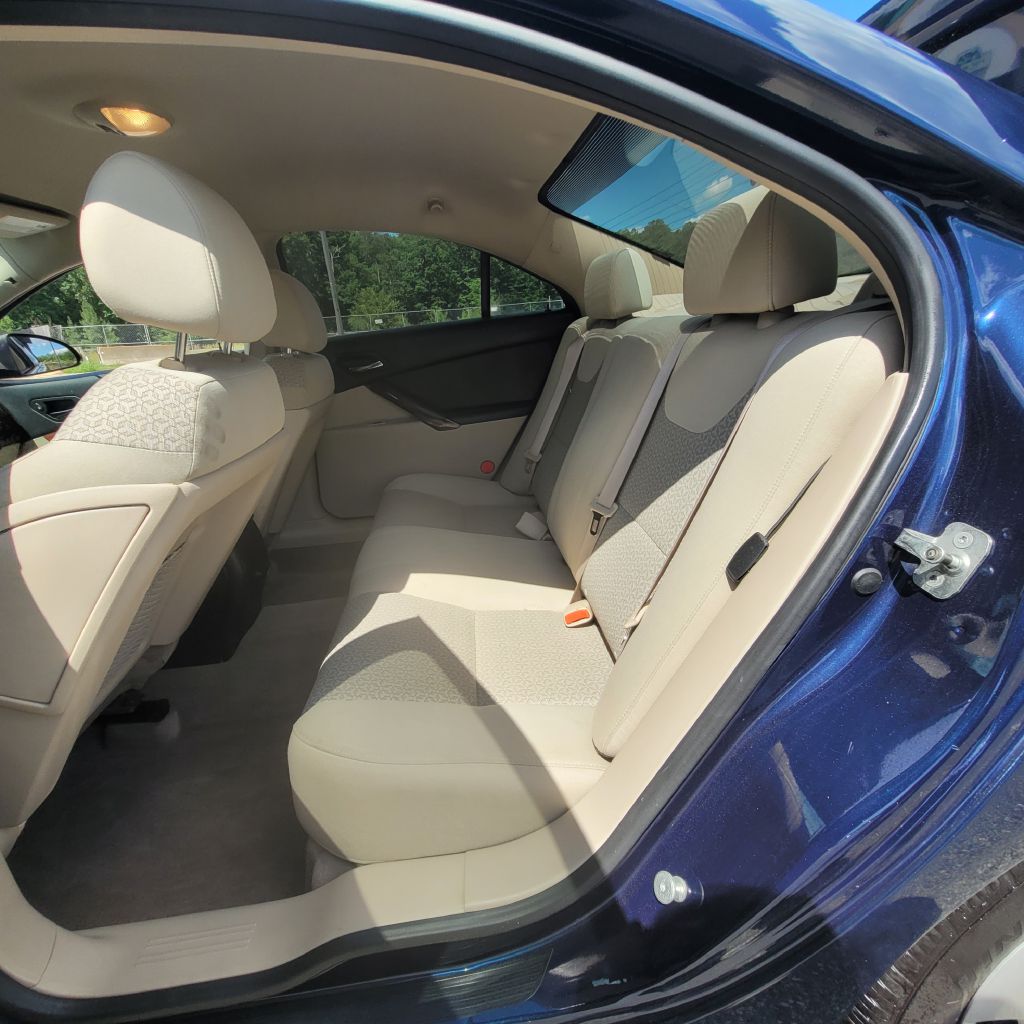 Photo 34 of this PONTIAC G6