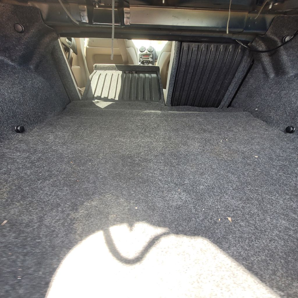 Photo 35 of this PONTIAC G6