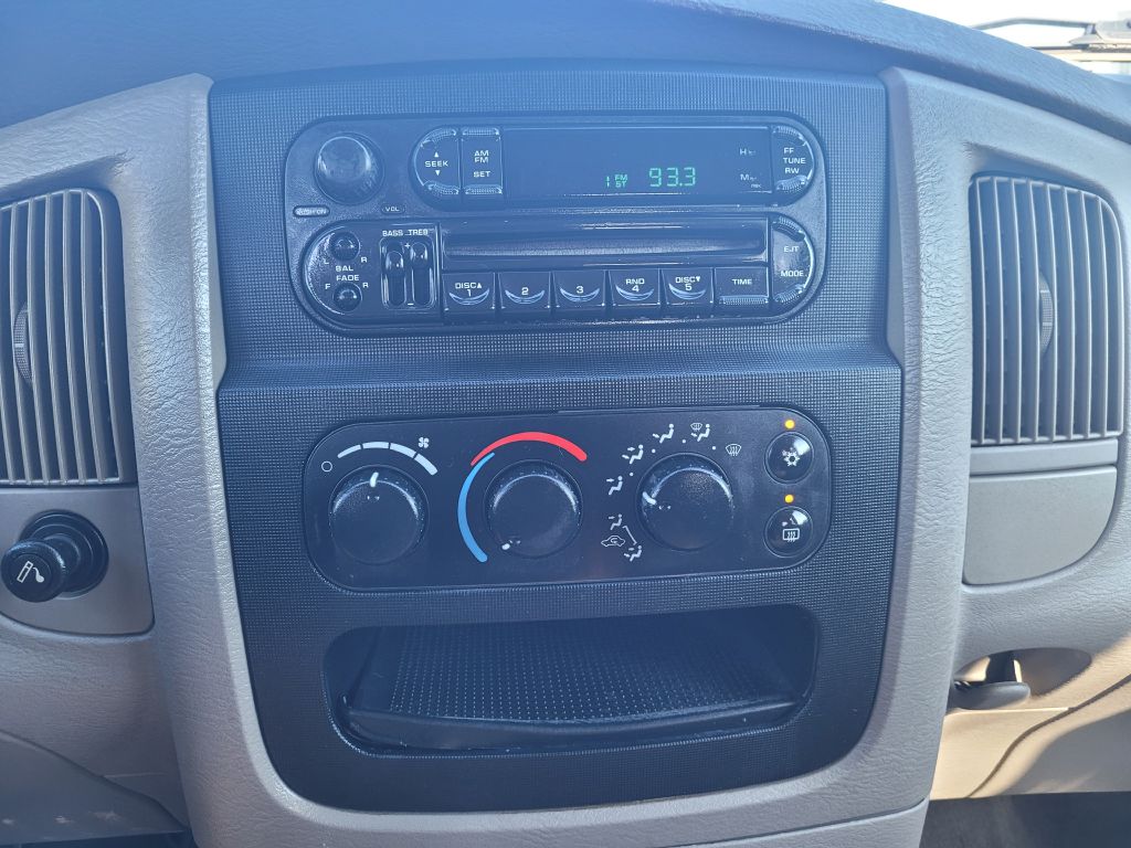 Photo 10 of this DODGE RAM 1500