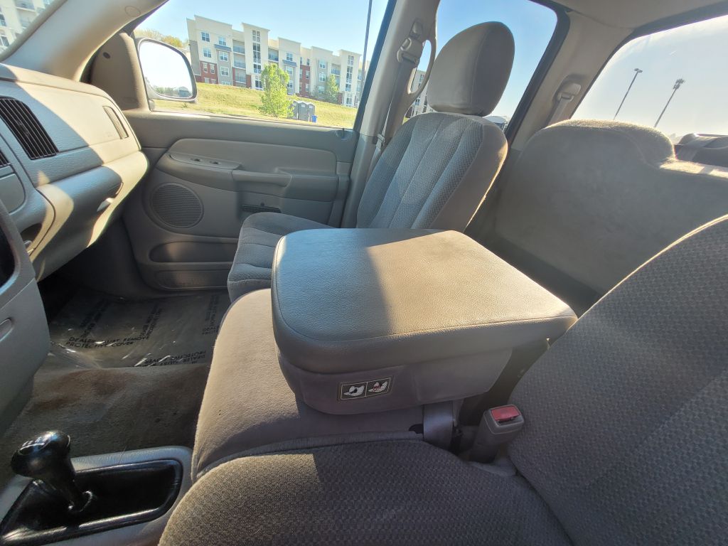 Photo 19 of this DODGE RAM 1500