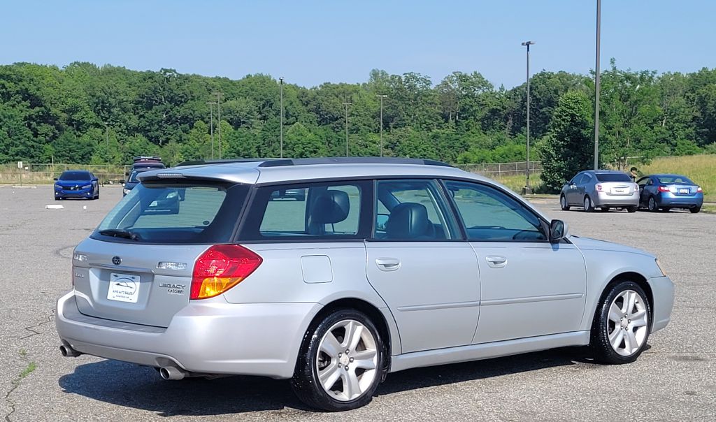 Photo 4 of this SUBARU LEGACY