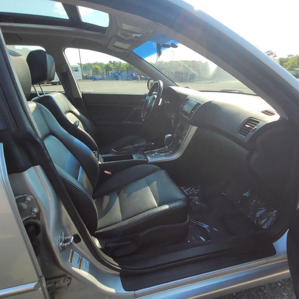 Photo 15 of this SUBARU LEGACY