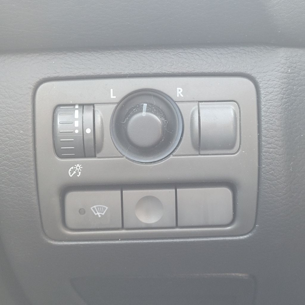 Photo 17 of this SUBARU LEGACY