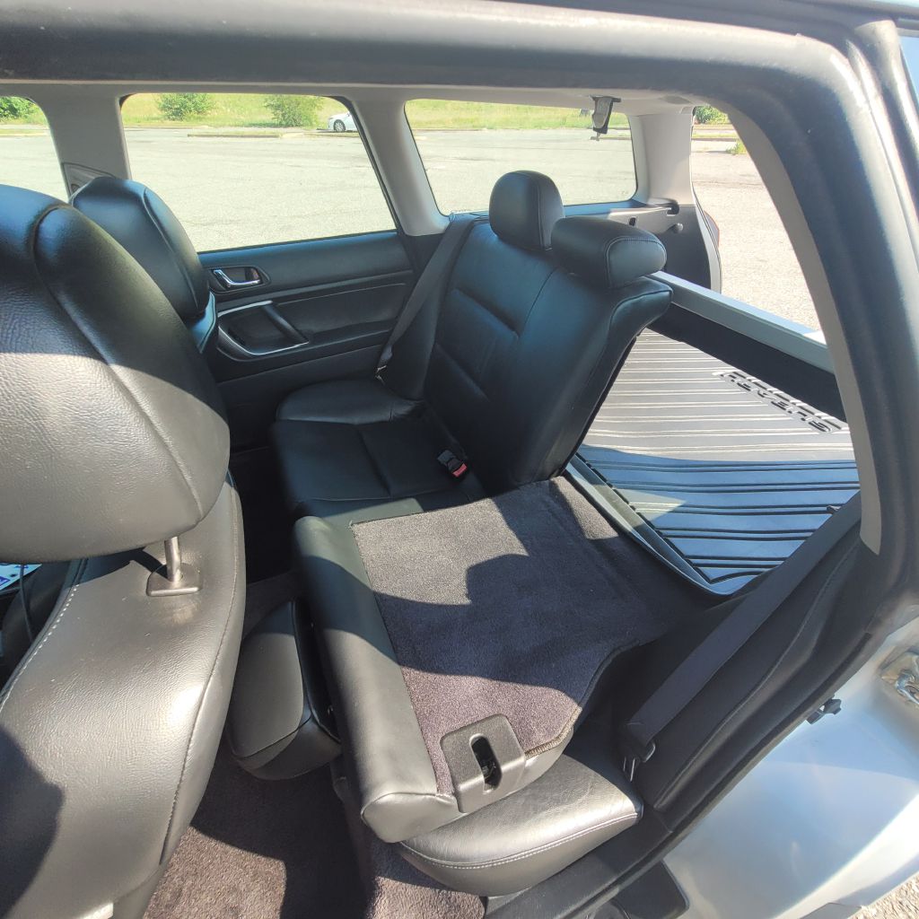 Photo 33 of this SUBARU LEGACY