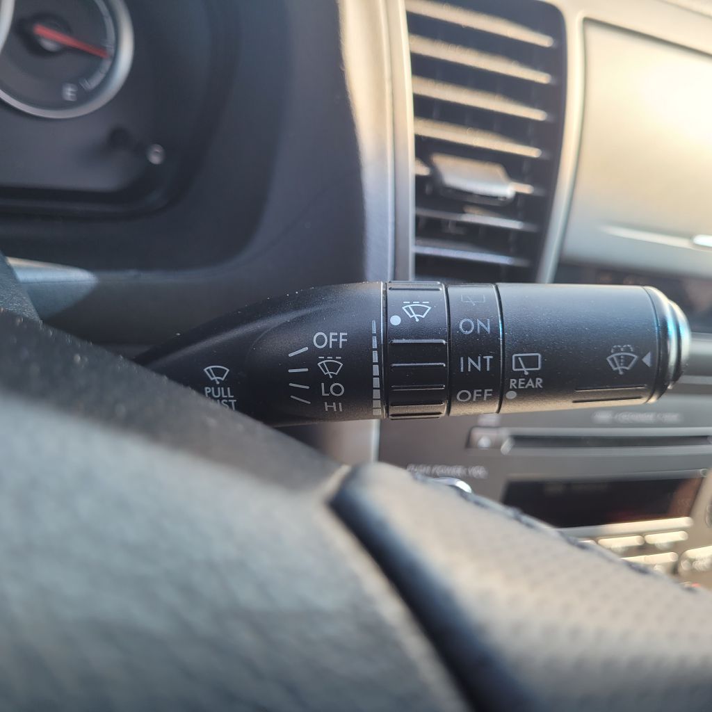 Photo 36 of this SUBARU LEGACY