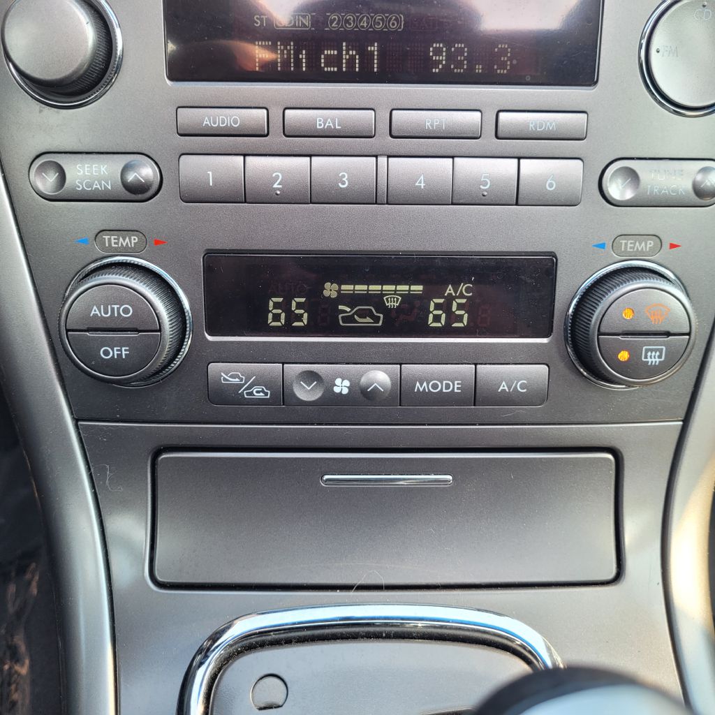 Photo 38 of this SUBARU LEGACY