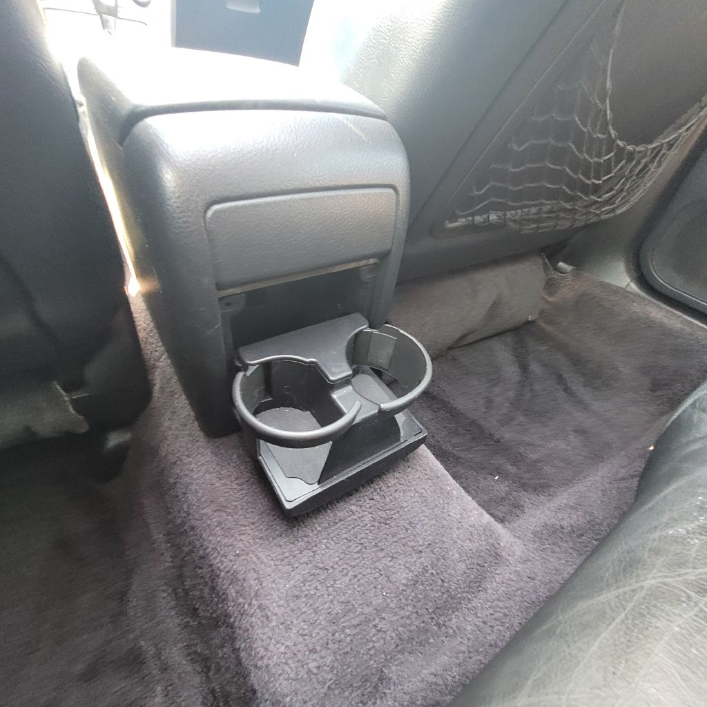 Photo 40 of this SUBARU LEGACY