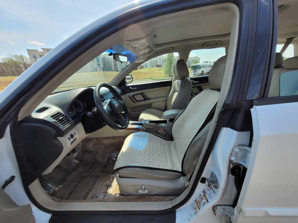 Photo 8 of this SUBARU LEGACY