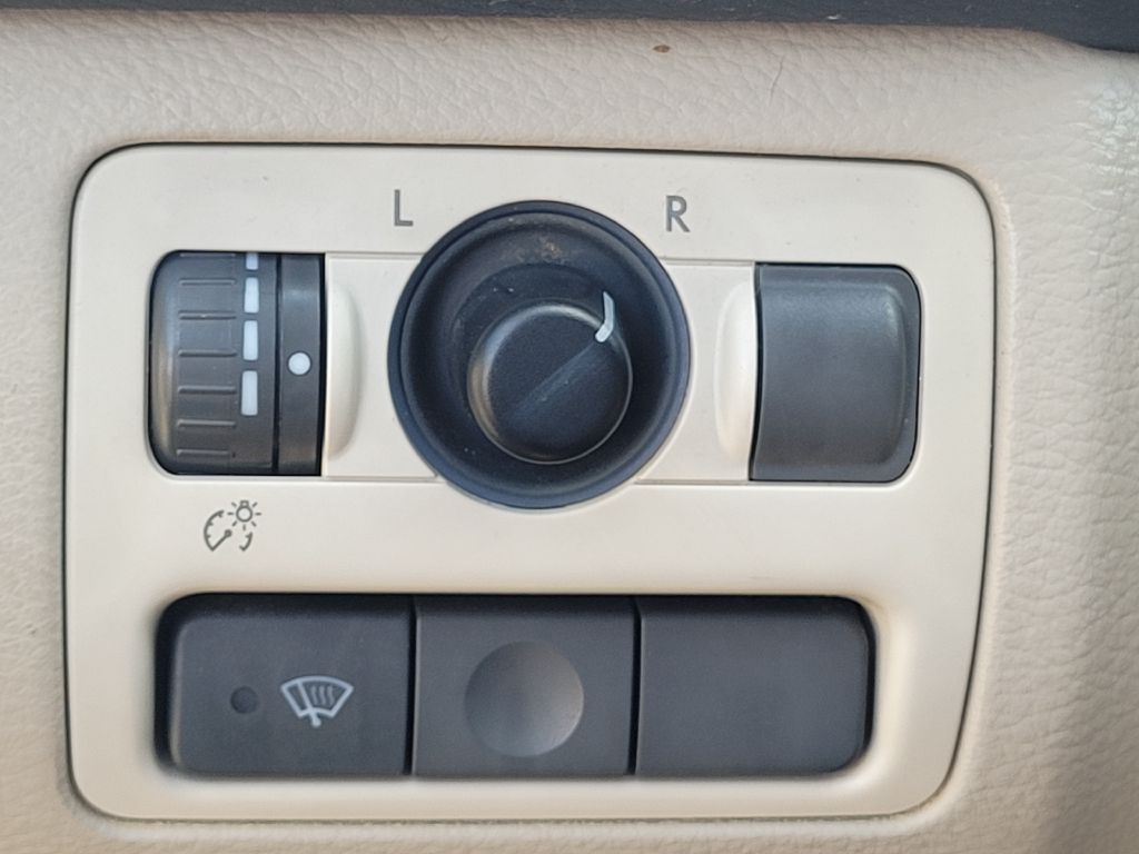 Photo 15 of this SUBARU LEGACY