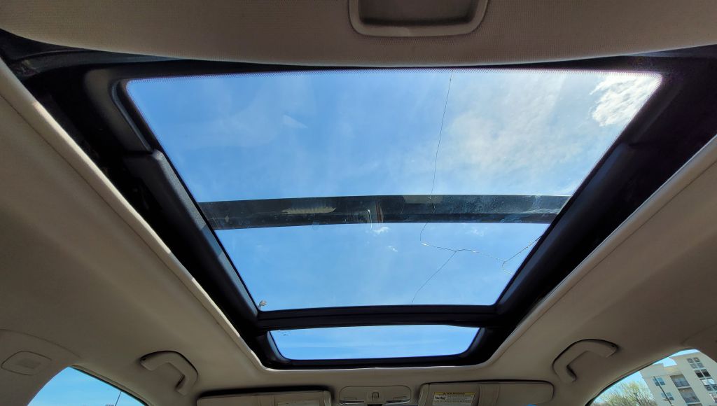 Photo 16 of this SUBARU LEGACY