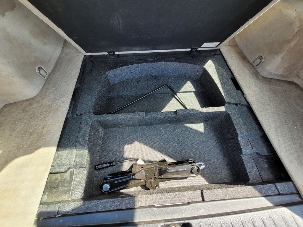 Photo 24 of this SUBARU LEGACY