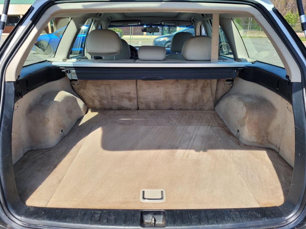 Photo 31 of this SUBARU LEGACY
