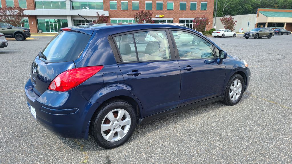 Photo 4 of this NISSAN VERSA
