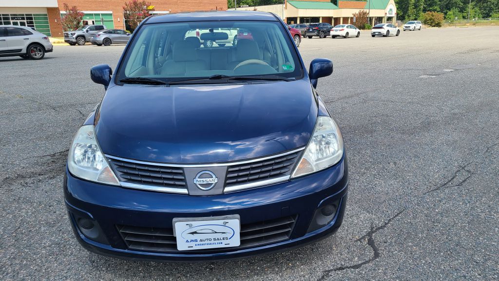 Photo 6 of this NISSAN VERSA