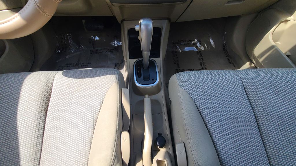 Photo 30 of this NISSAN VERSA