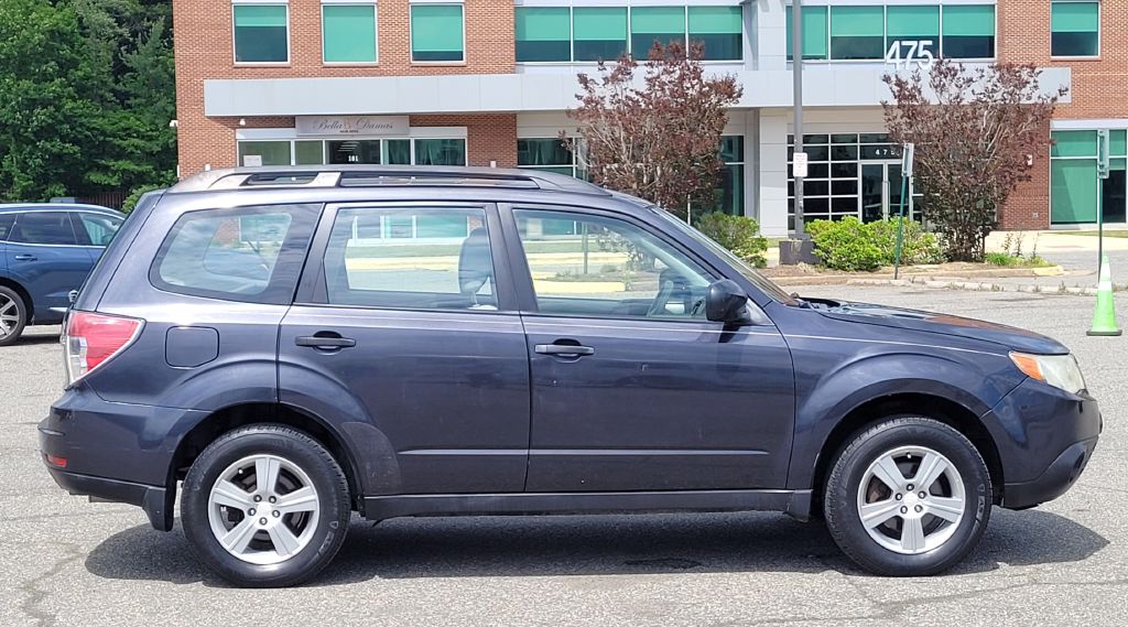 Photo 2 of this SUBARU FORESTER
